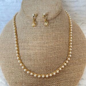 Vintage Napier Gold Tone Faux Pearl Necklace Earrings Set 16” Classic